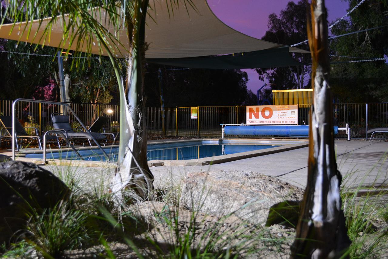 Yarrawonga Riverlands Tourist Park Екстериор снимка